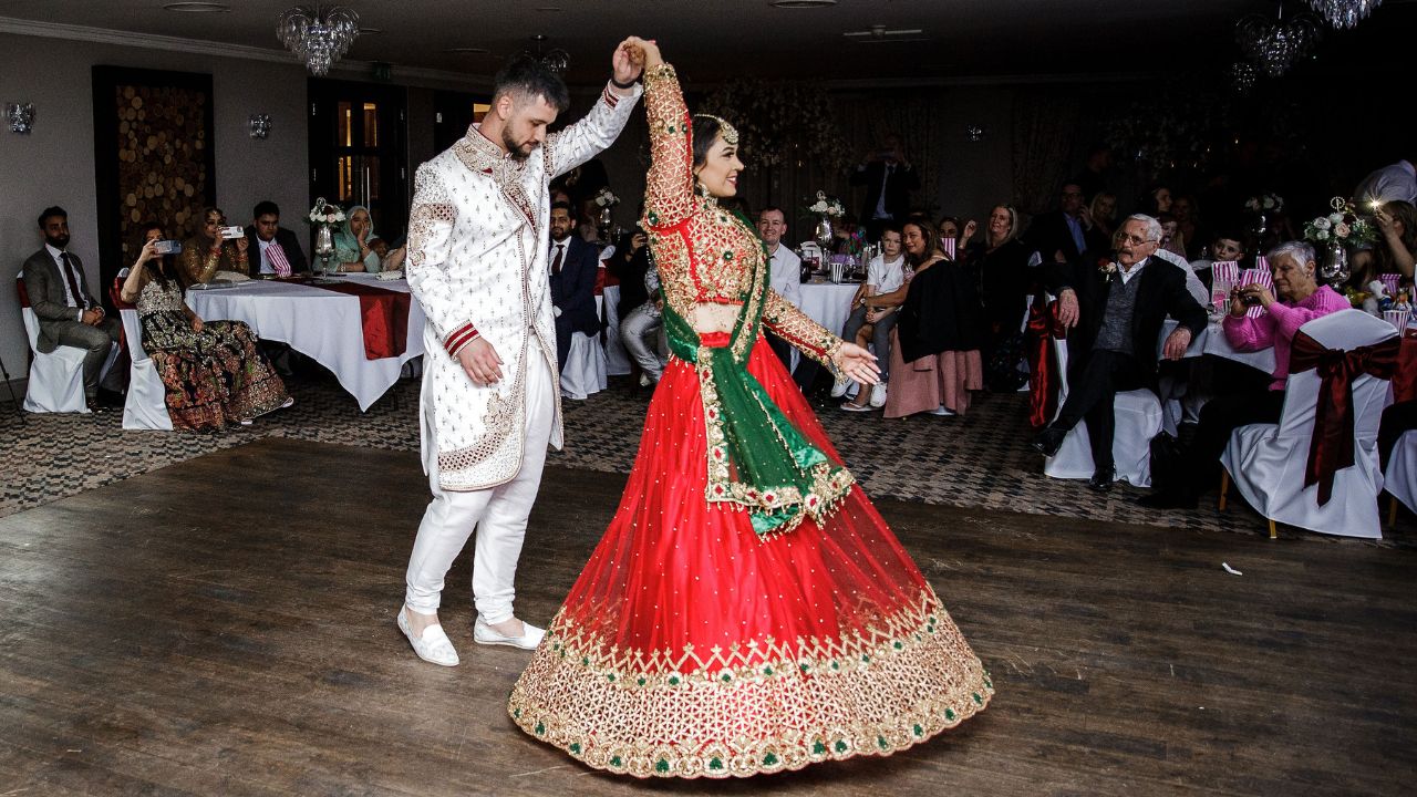 Couple dancing on their wedding day in Nottingham